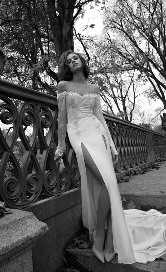 A sexy off-the-shoulder Liz Martinez gown with a silk skirt and thigh-high splits. Image: Liz Martinez via Facebook